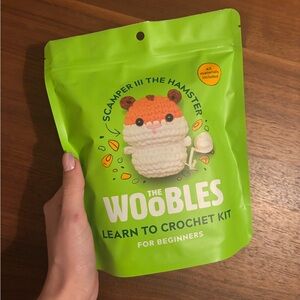 WOOBLES MYSTERY KIT - SCAMPER III THE HAMSTER